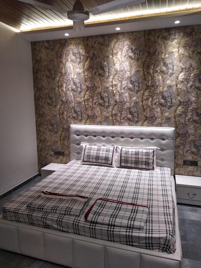 Platinum Villa 3Bhk Лонавла Екстер'єр фото